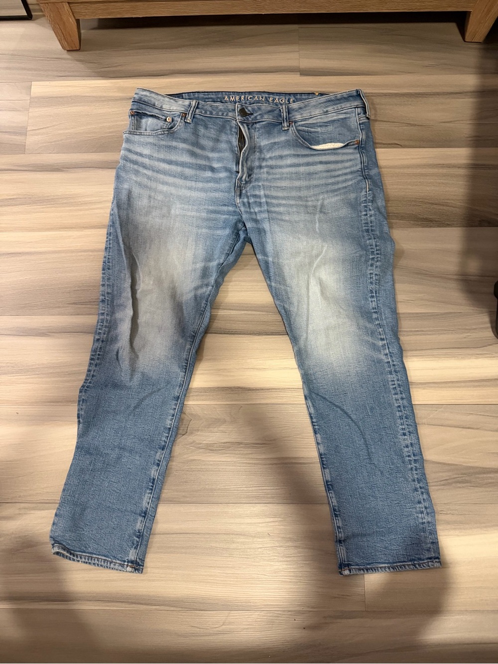American Eagle Outfitters Light Wash Slim Straight Men’s Jeans